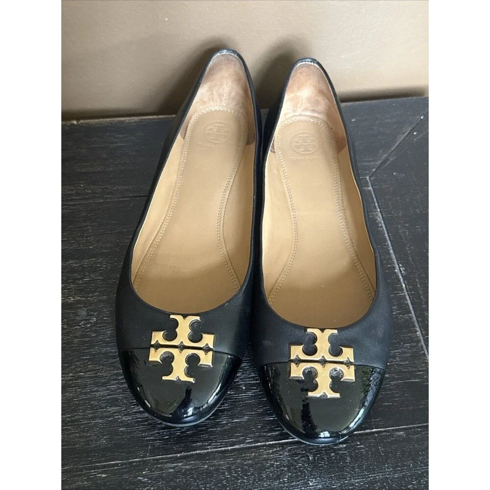 Tory Burch Everly Cap Toe Black Leather Gold Logo Ballet Flats Shoes 10.5